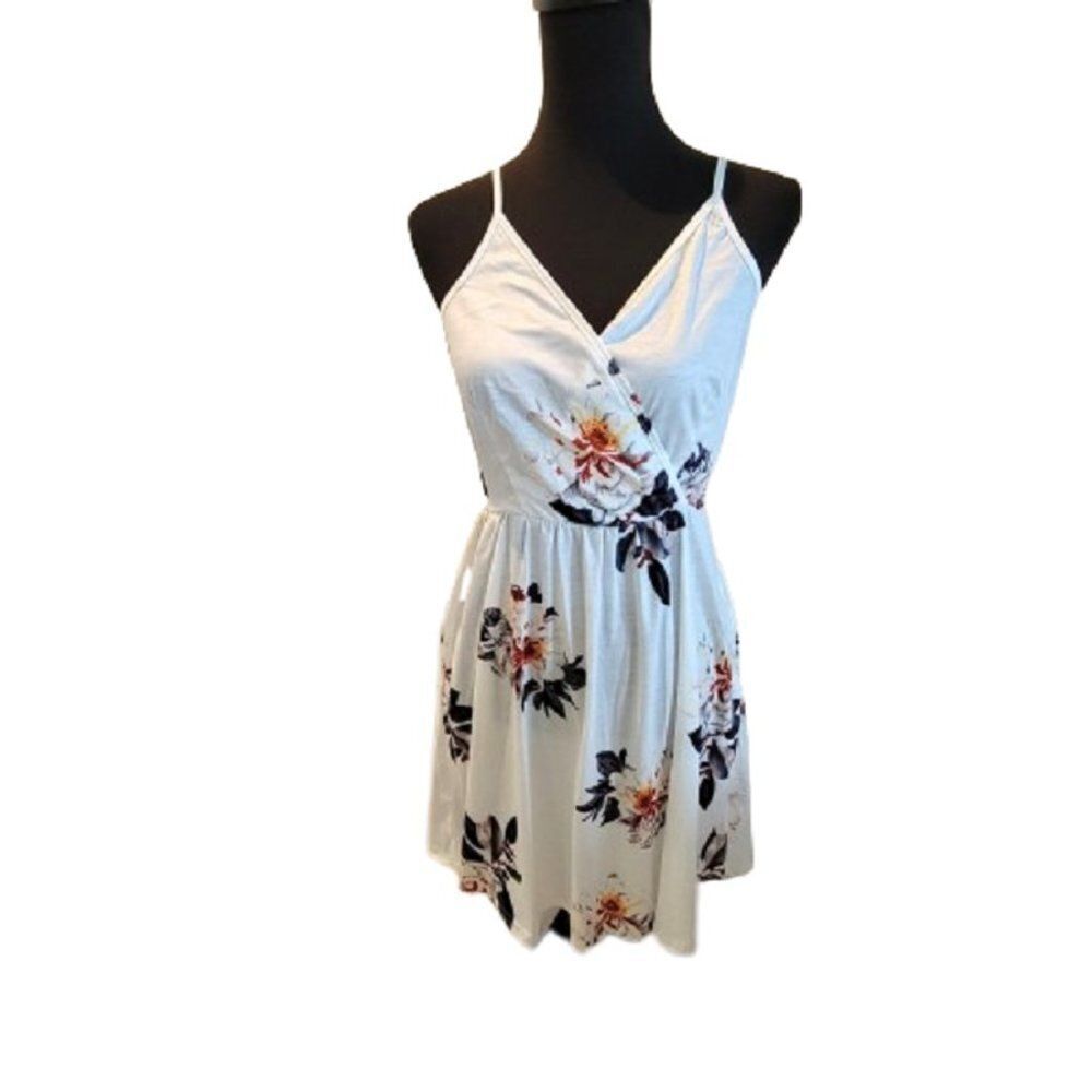 Last Chance NWT Styleword White Floral Strap Sleeveless Sun Dress Size Small